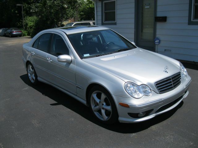 Mercedes-Benz C-Class 2006 photo 3