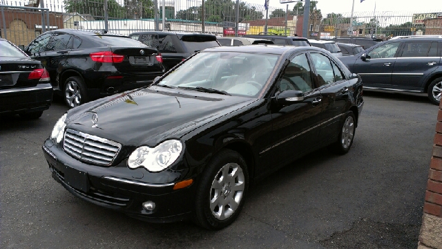 Mercedes-Benz C-Class 2006 photo 4