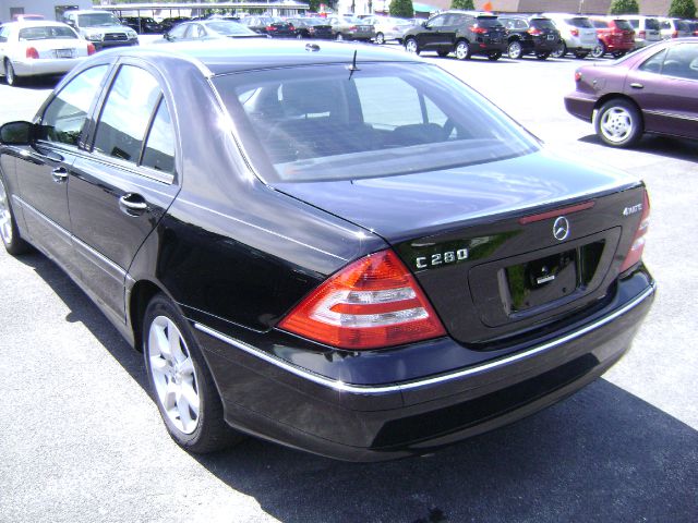 Mercedes-Benz C-Class 2007 photo 2