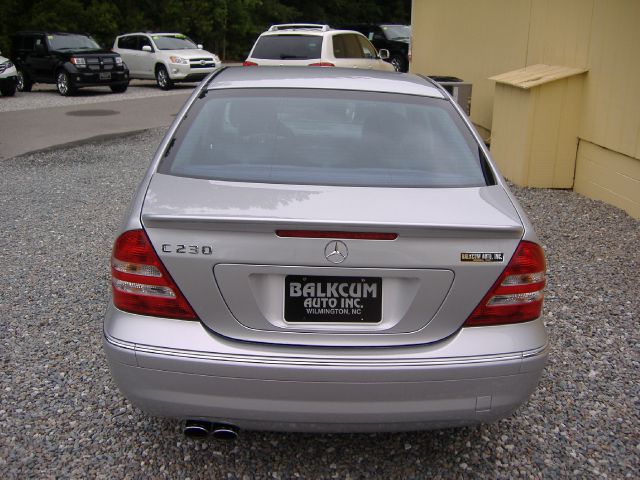 Mercedes-Benz C-Class 2007 photo 2