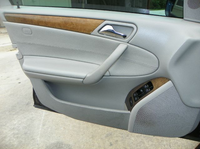 Mercedes-Benz C-Class 2007 photo 4