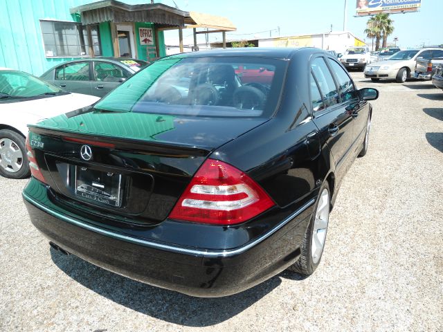 Mercedes-Benz C-Class 2007 photo 2