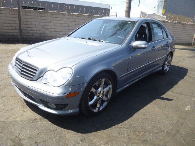 Mercedes-Benz C-Class 2007 photo 2