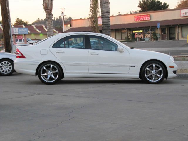 Mercedes-Benz C-Class 2007 photo 2