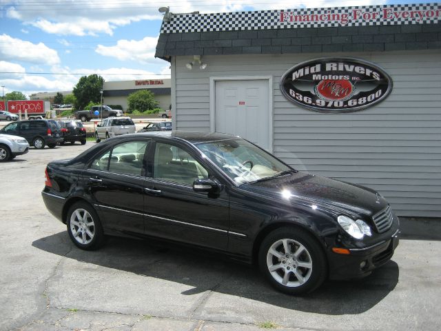 Mercedes-Benz C-Class 2007 photo 2