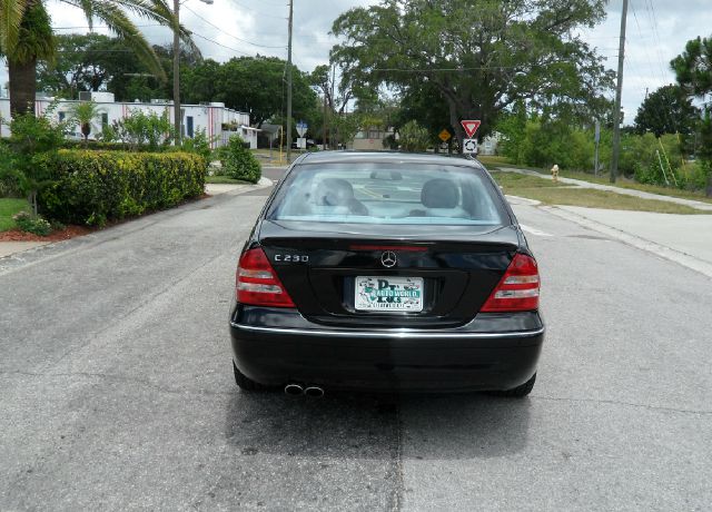 Mercedes-Benz C-Class 2007 photo 14