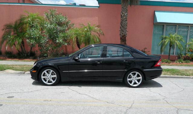 Mercedes-Benz C-Class 2007 photo 17