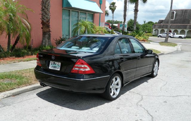 Mercedes-Benz C-Class 2007 photo 19