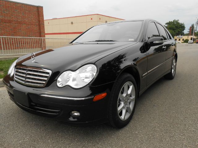 Mercedes-Benz C-Class 2007 photo 2