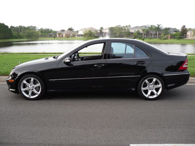 Mercedes-Benz C-Class 2007 photo 2