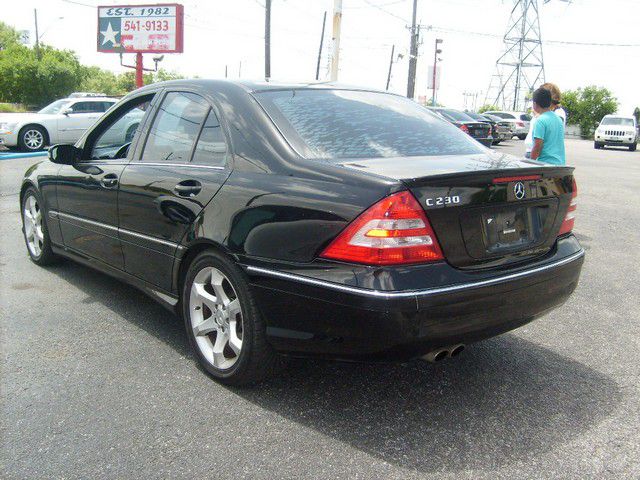 Mercedes-Benz C-Class 2007 photo 2