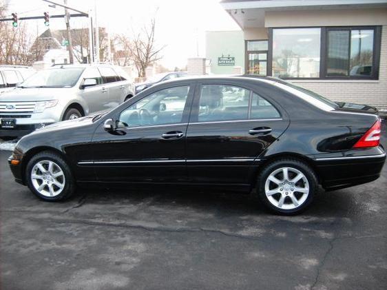 Mercedes-Benz C-Class 2007 photo 1