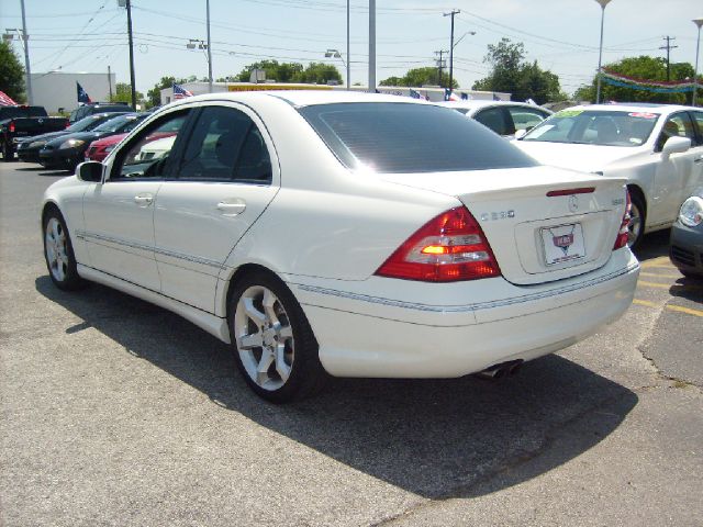 Mercedes-Benz C-Class 2007 photo 3