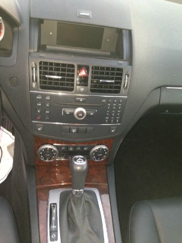 Mercedes-Benz C-Class 2008 photo 16