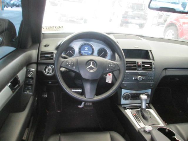 Mercedes-Benz C-Class 2008 photo 2