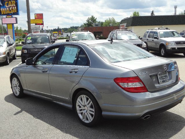 Mercedes-Benz C-Class 2008 photo 2