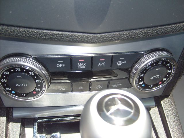 Mercedes-Benz C-Class 2008 photo 43