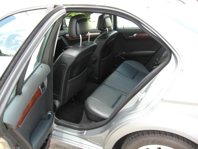 Mercedes-Benz C-Class 2008 photo 32