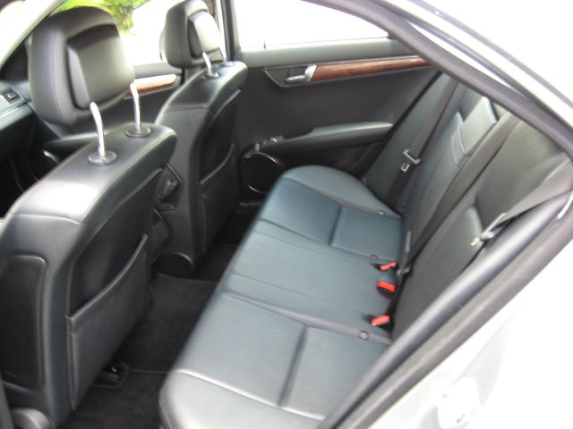 Mercedes-Benz C-Class 2008 photo 41