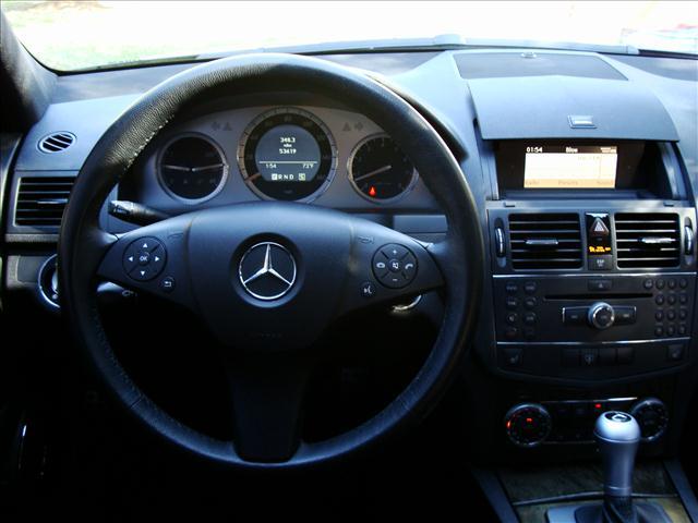 Mercedes-Benz C-Class 2008 photo 48