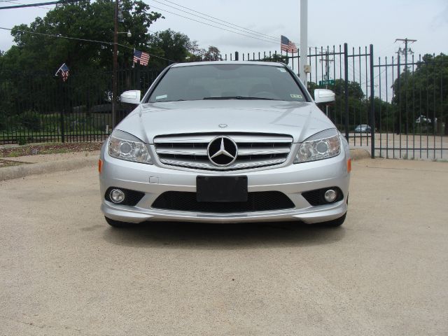 Mercedes-Benz C-Class 1500 Rear-wheel Drive Sedan