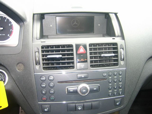 Mercedes-Benz C-Class 2008 photo 2