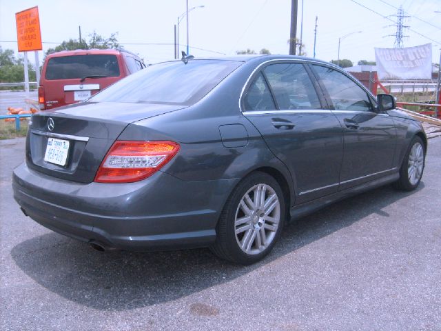 Mercedes-Benz C-Class 2008 photo 2