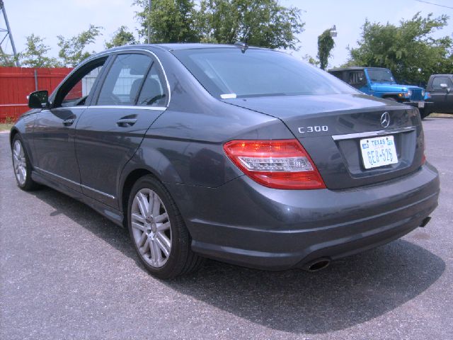 Mercedes-Benz C-Class 2008 photo 20