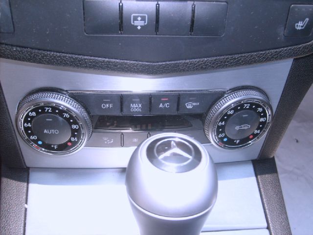 Mercedes-Benz C-Class 2008 photo 4