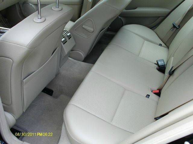 Mercedes-Benz C-Class 2009 photo 17