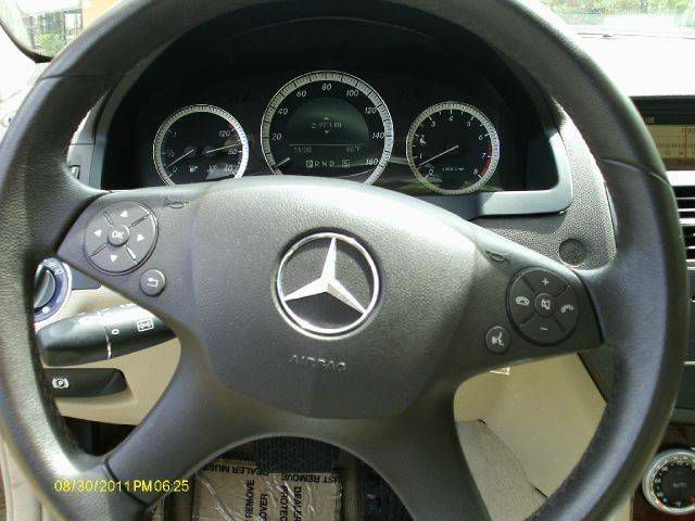 Mercedes-Benz C-Class 2009 photo 4