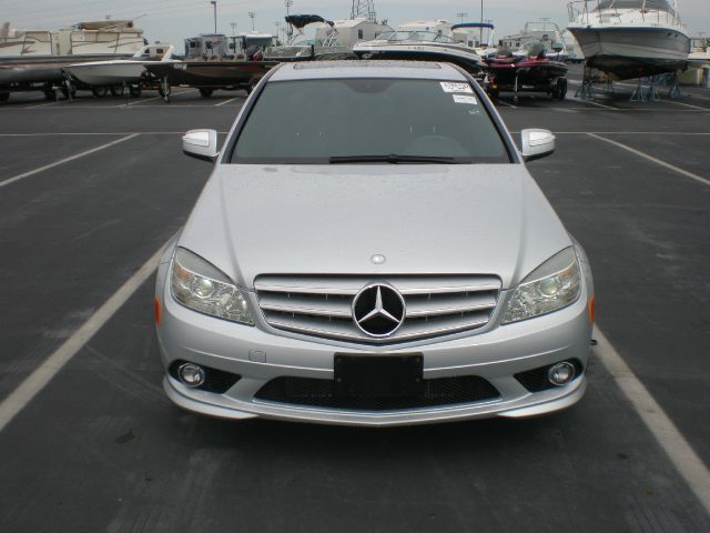 Mercedes-Benz C-Class 2009 photo 2