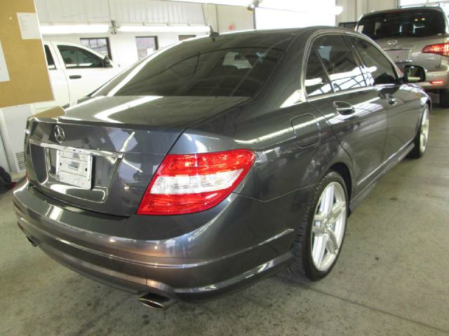 Mercedes-Benz C-Class 2009 photo 2