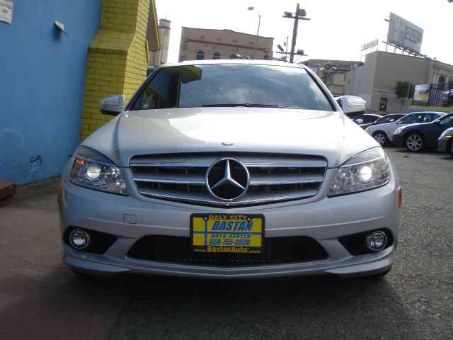 Mercedes-Benz C-Class 2009 photo 2