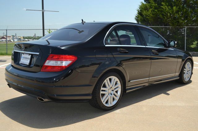 Mercedes-Benz C-Class 2009 photo 3