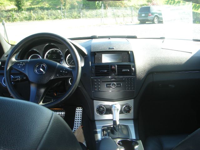 Mercedes-Benz C-Class 2009 photo 3