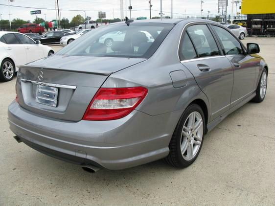 Mercedes-Benz C-Class 2009 photo 9