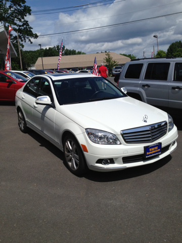 Mercedes-Benz C-Class 2009 photo 2