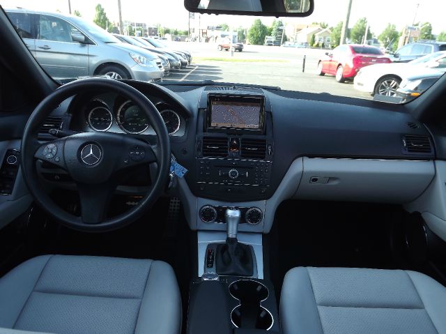 Mercedes-Benz C-Class 2009 photo 15