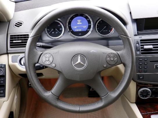 Mercedes-Benz C-Class 2010 photo 15