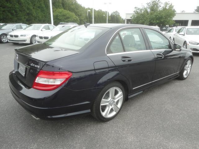 Mercedes-Benz C-Class 2010 photo 1