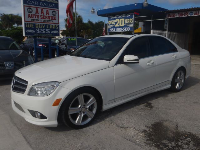 Mercedes-Benz C-Class 2010 photo 1