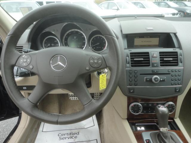 Mercedes-Benz C-Class 4dr Sdn Manual (natl) Sedan