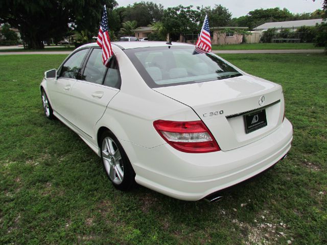 Mercedes-Benz C-Class 2010 photo 4