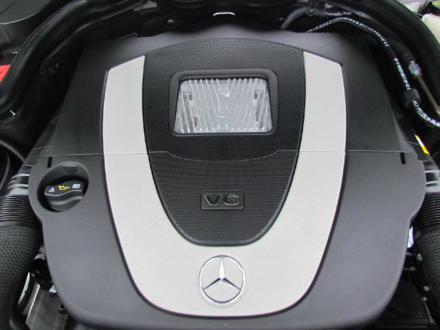 Mercedes-Benz C-Class 2010 photo 43