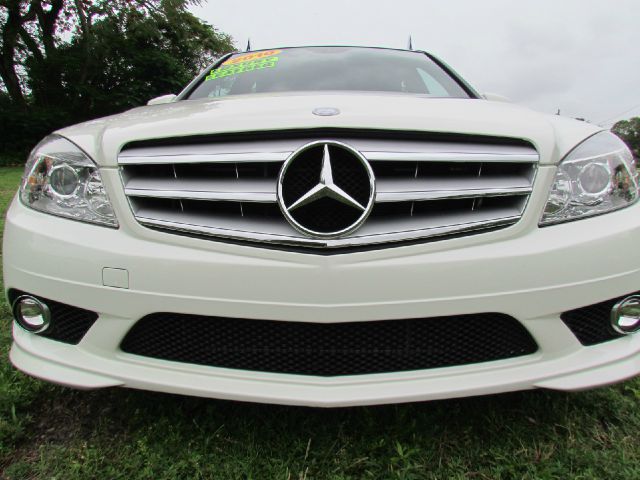 Mercedes-Benz C-Class 2010 photo 69