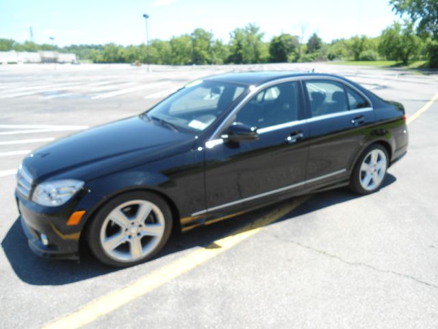 Mercedes-Benz C-Class 2010 photo 1