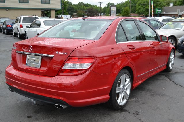 Mercedes-Benz C-Class 2010 photo 2