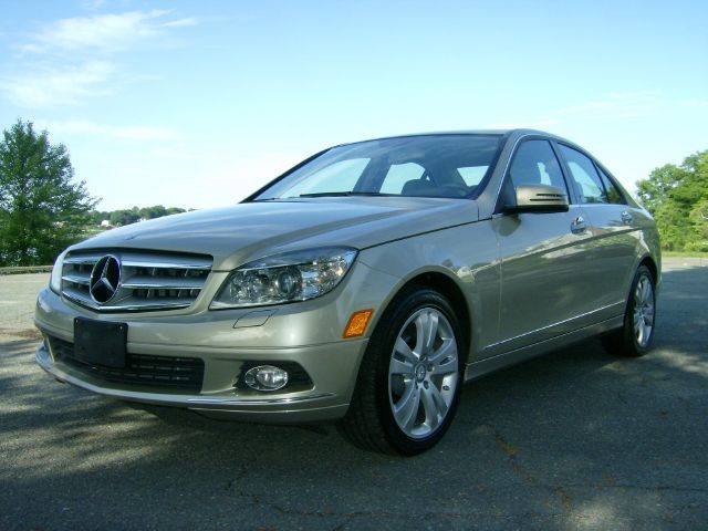 Mercedes-Benz C-Class 2010 photo 4