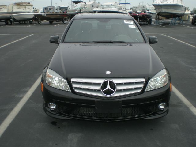 Mercedes-Benz C-Class 2010 photo 4